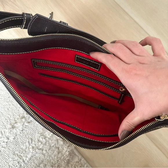 Dooney & Bourke Shoulder Bag Hobo Style Black Brown Leather Zipper Adjustable - Picture 3 of 6